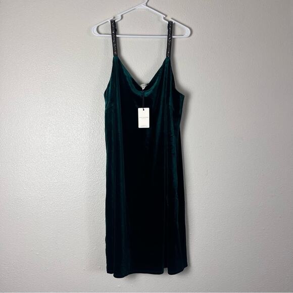 Skies Are Blue Dresses & Skirts - Skies Are Blue Green Velvet Rhinestone Strap Midi Dress 1X NWT Holiday Party